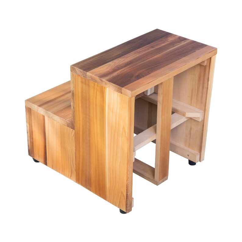 Cedar Cold Plunge Tuba Sarbide Urratsarekin
